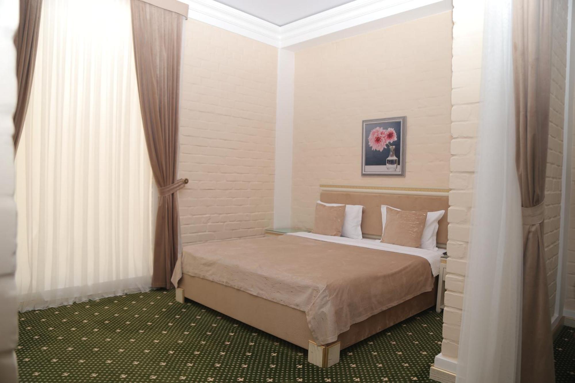 Bek Plus Hotel Takchilik Ngoại thất bức ảnh