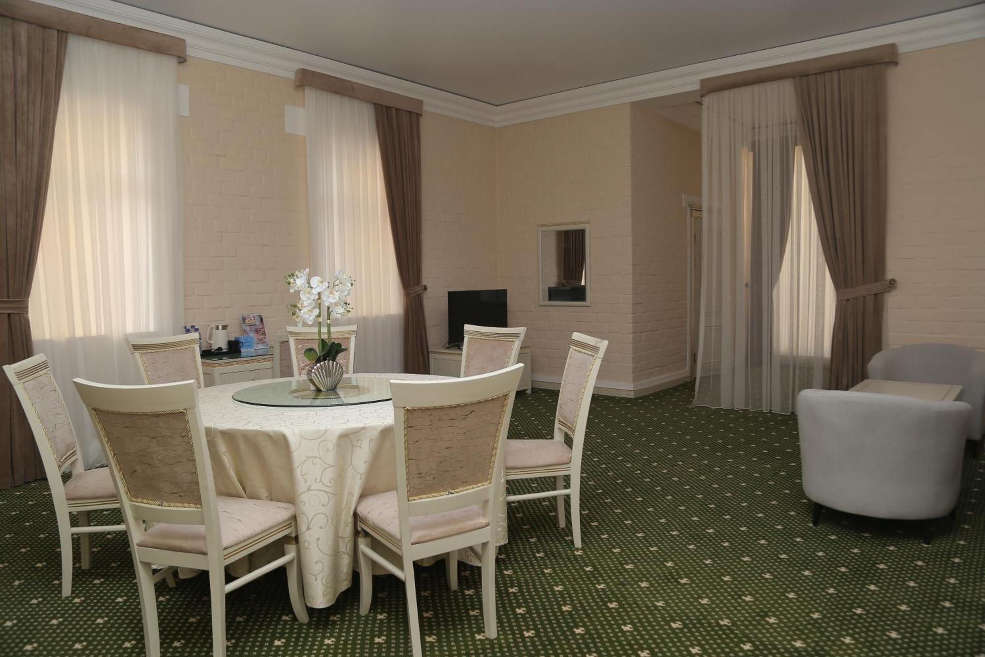 Bek Plus Hotel Takchilik Ngoại thất bức ảnh