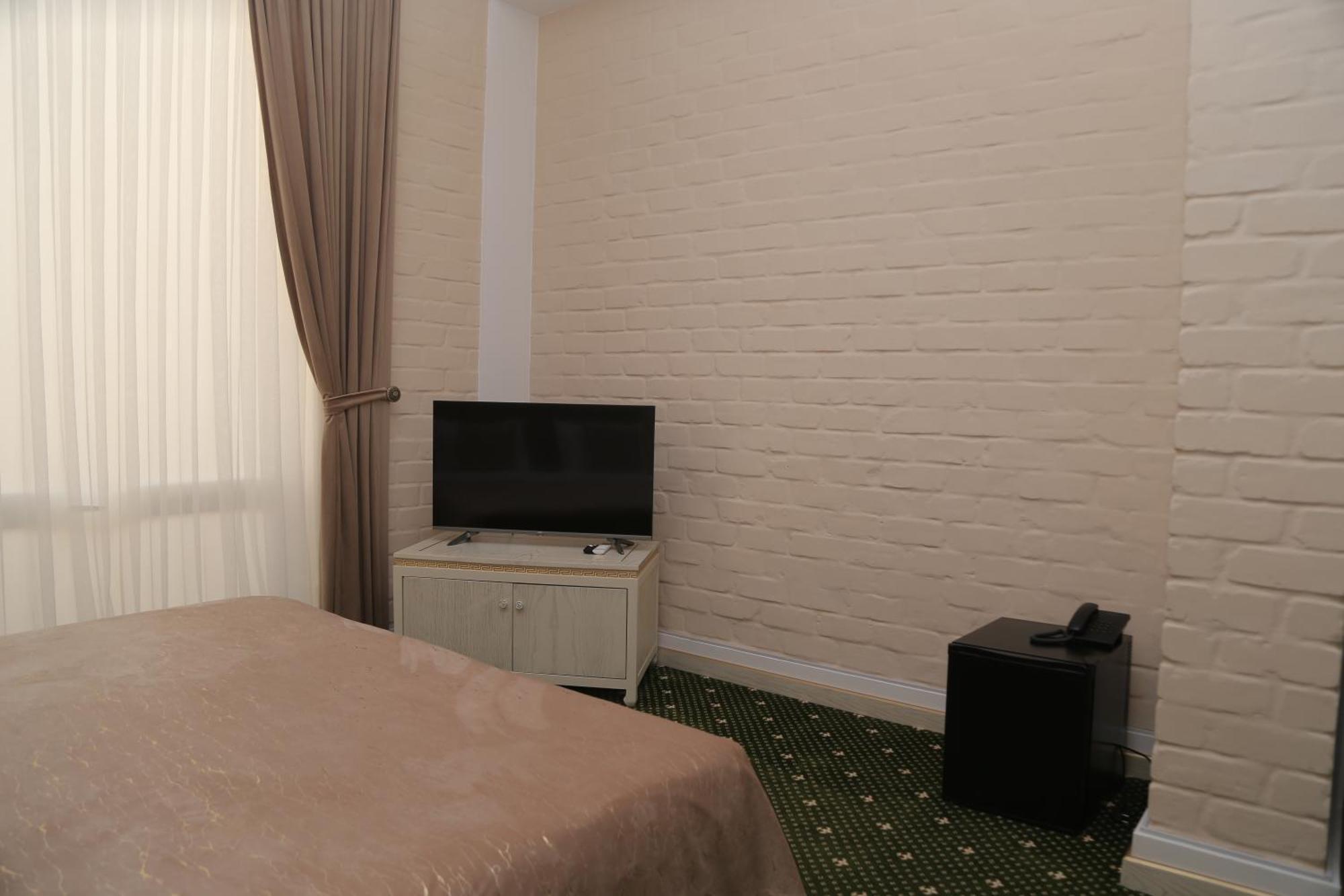 Bek Plus Hotel Takchilik Ngoại thất bức ảnh