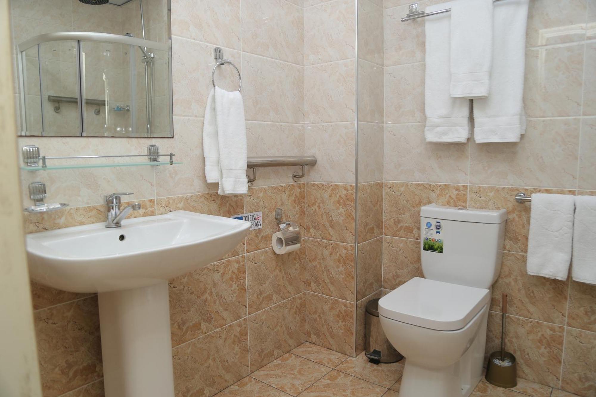 Bek Plus Hotel Takchilik Ngoại thất bức ảnh