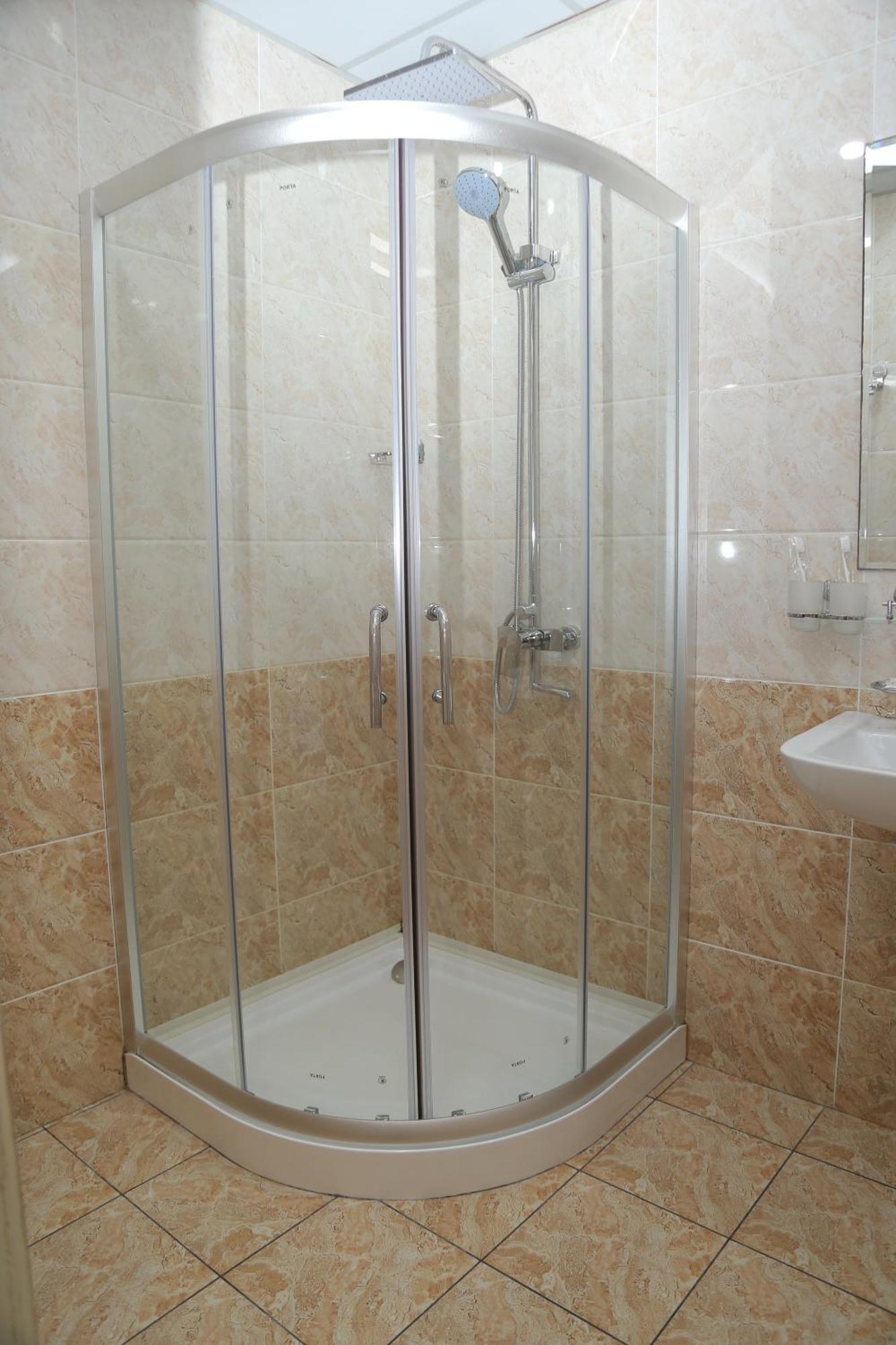 Bek Plus Hotel Takchilik Ngoại thất bức ảnh